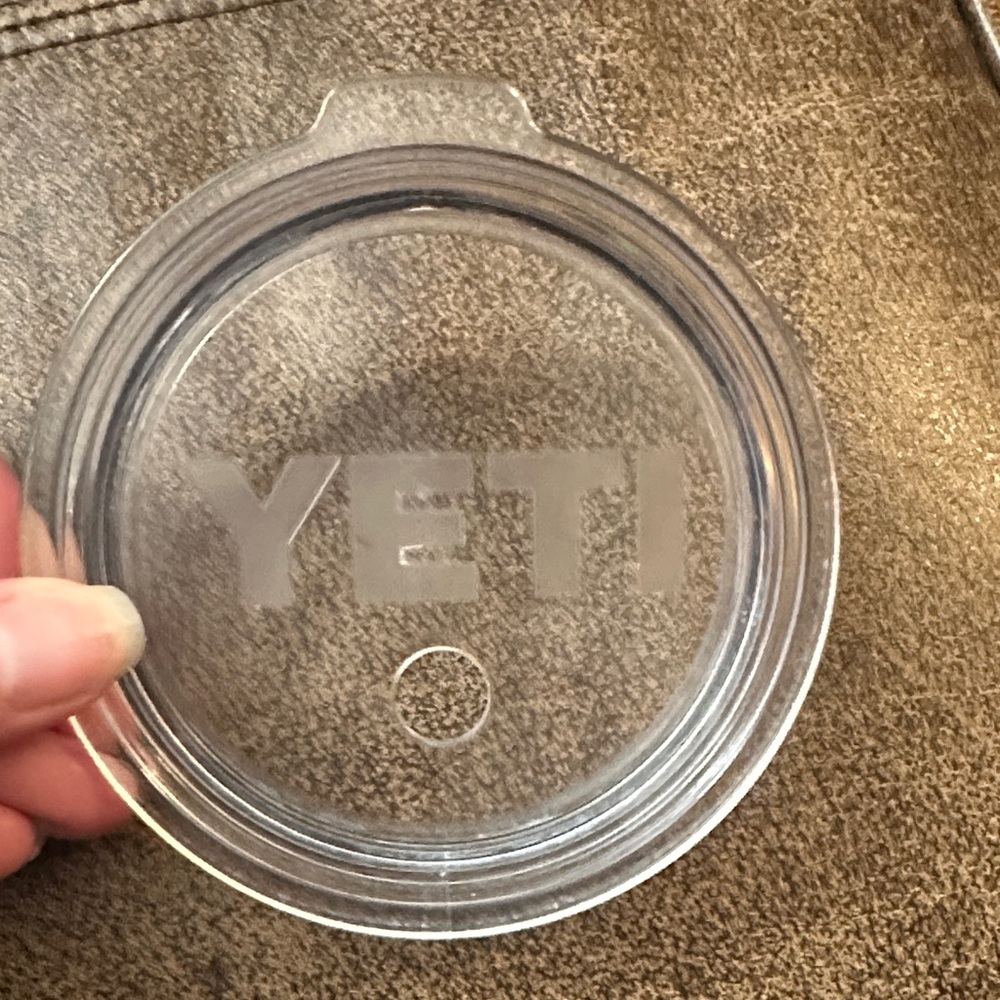 YETI Transparent Drink Lid for 40oz tumbler